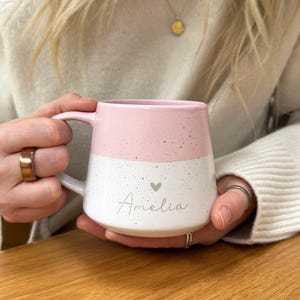 Personalised Heart Name Mug – Two-Tone Flecked, Engraved Tea & Coffee Cup – Mother’s Day Love Gift