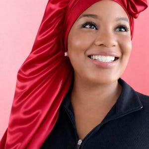 Gorro de satén extralargo de doble capa, con lazo ajustable reversible, ajuste seguro para cabello largo, trenzas, rastas y extensiones. Cranberry Long