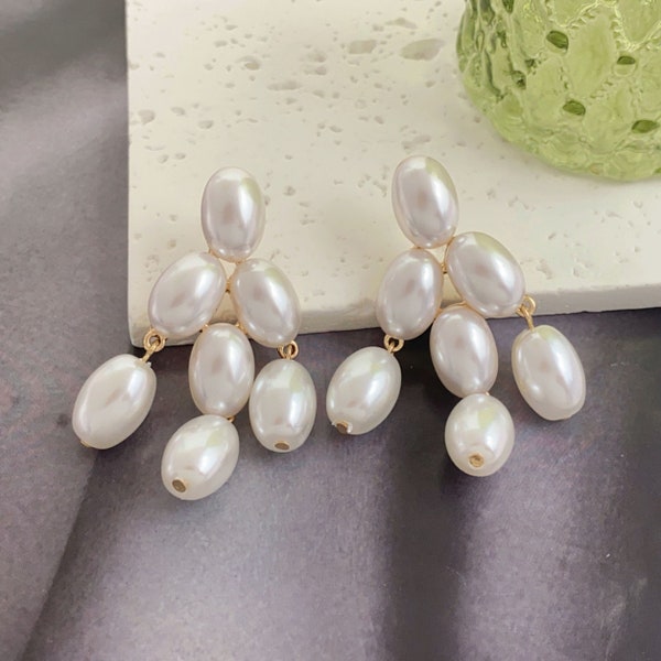 Pearl earrings, handmade earrings, bridesmaids earrings, wedding earrings, bridesmaids gifts, handmade jewelry