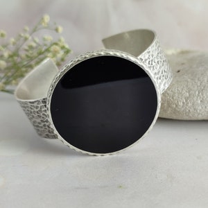 Chunky Black Stone Bangle: Hammered Silver Cuff Bracelet