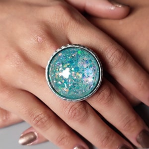 Anillo azul océano brillante, anillo grande de cabujón de resina brillante, anillo circular enorme para mujer, anillo llamativo sin níquel, regalo para novia.