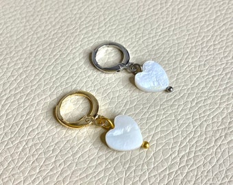 Petite créole coeur, pendentif nacre, petits anneaux, doré à l’or fin, pendentif nacre, huggie, cadeau femme, enfant, qualité