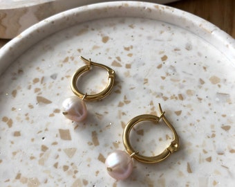 CREOLE PEARL, stainless steel creole, golden rings, freshwater pearl, pearly pearl, natural pearl