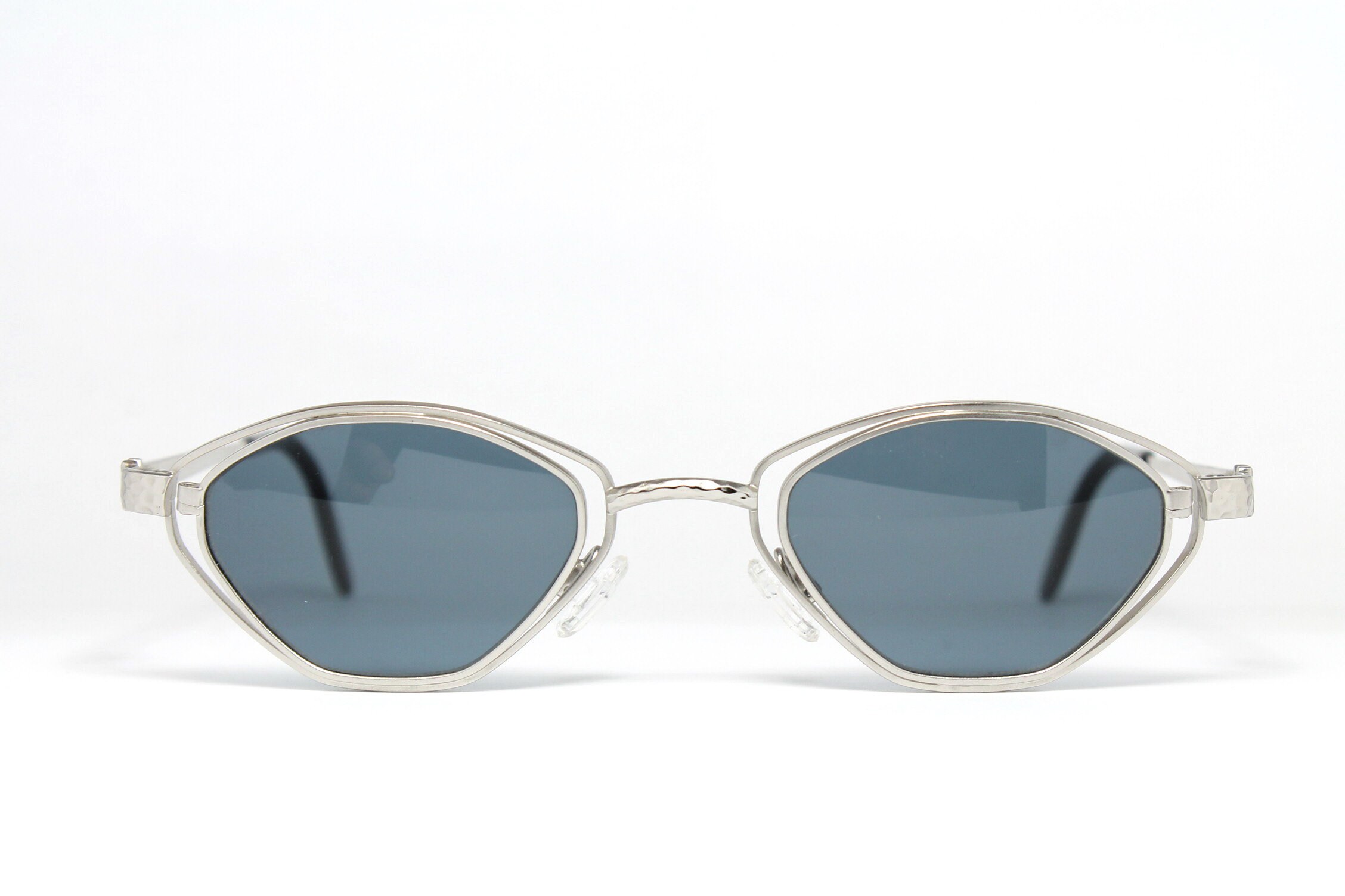 Paloma Picasso Mod. 8611 706 Silver Frame Grey Lens Sunglasses Germany 44-20-128 Paloma Picasso 3717 42 Vintage Sunglasses – Ed & Sarna  main image 4
