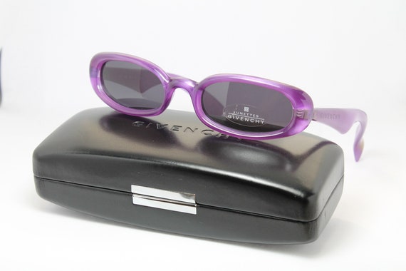 GIVENCHY 2513-002 Purple Rare Unique True Vintage Sunglasses  display picture 2