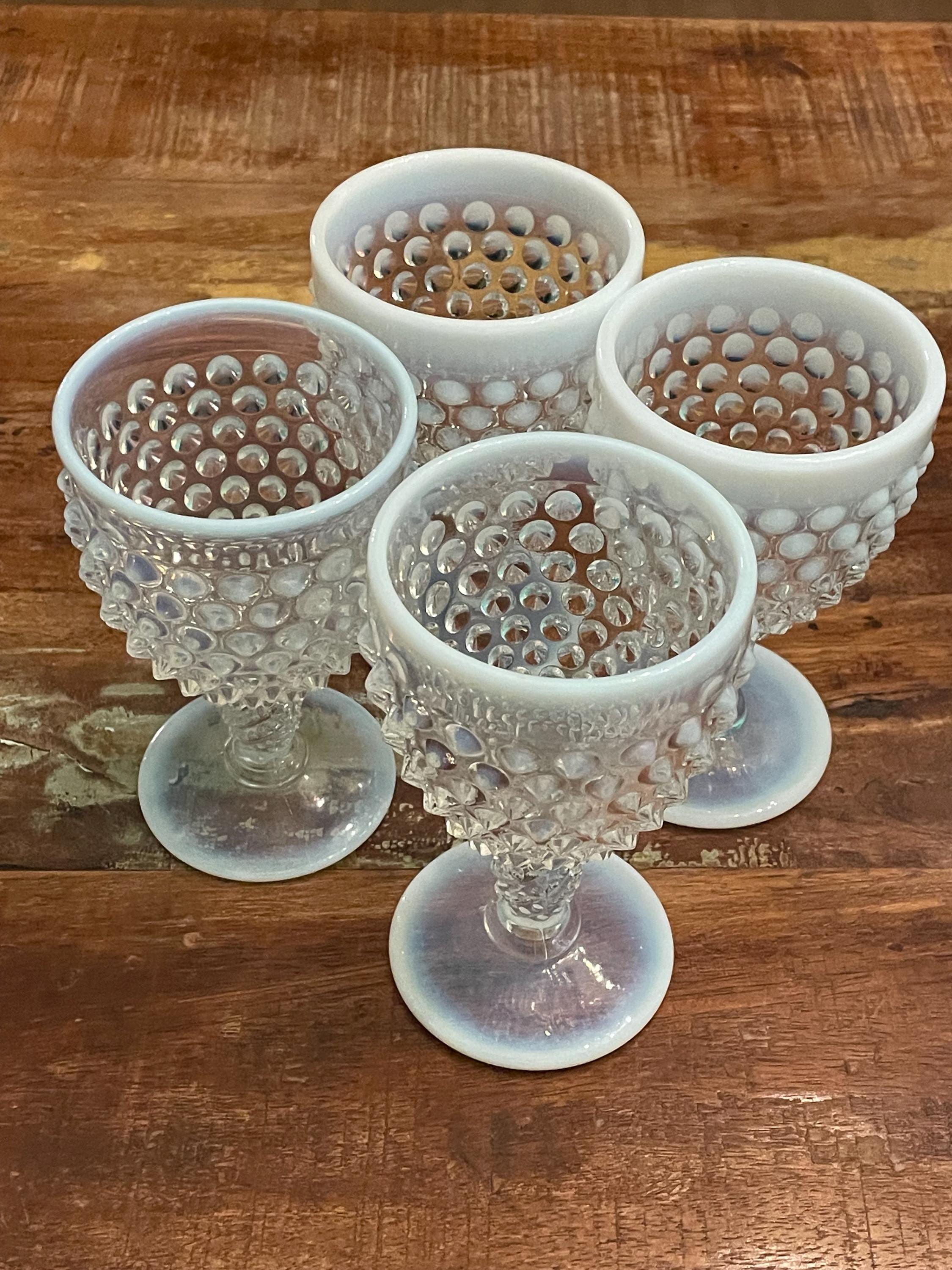 フェントン　ムーンストーン　ホブネイル　オパルーセント Fenton Hobnail Moonstone Glasses - Etsy
