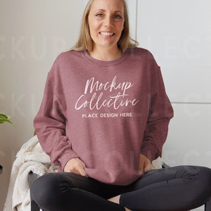 Gildan 18000 Heather Sport Dark Maroon | Gildan 18000 Heather Sport Dark Maroon Model Mockup | Sweatshirt Mockup | Gildan Mockup