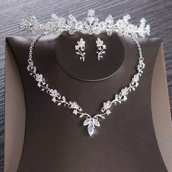 Ensemble de bijoux de luxe en zircone cubique feuilles pour mariée bijoux de mariage strass bandeau diadèmes couronne tour de cou collier