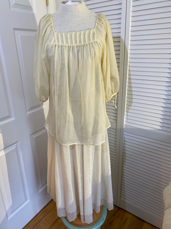 Beautiful Breezy Cream Colored Gauze 2 Piece Ensem