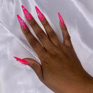 Aura Nails | Pink Aura Nails | Pink Nails