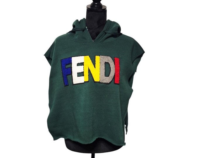 Sleeveless upcycled sweatshirt: Green patchwork sweatshirt