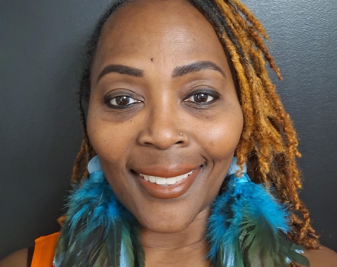 Feather Statement Earrings: Vintage Style