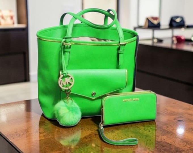 Authentic Preloved Michael Kors Jet Set Green Saffiano Leather Pocket Large Tote Shoulder Bag