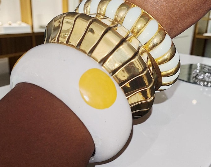 Chunky Vintage Polka Dot Bangle Set: Wood and Brass Bracelets (Set of 3)
