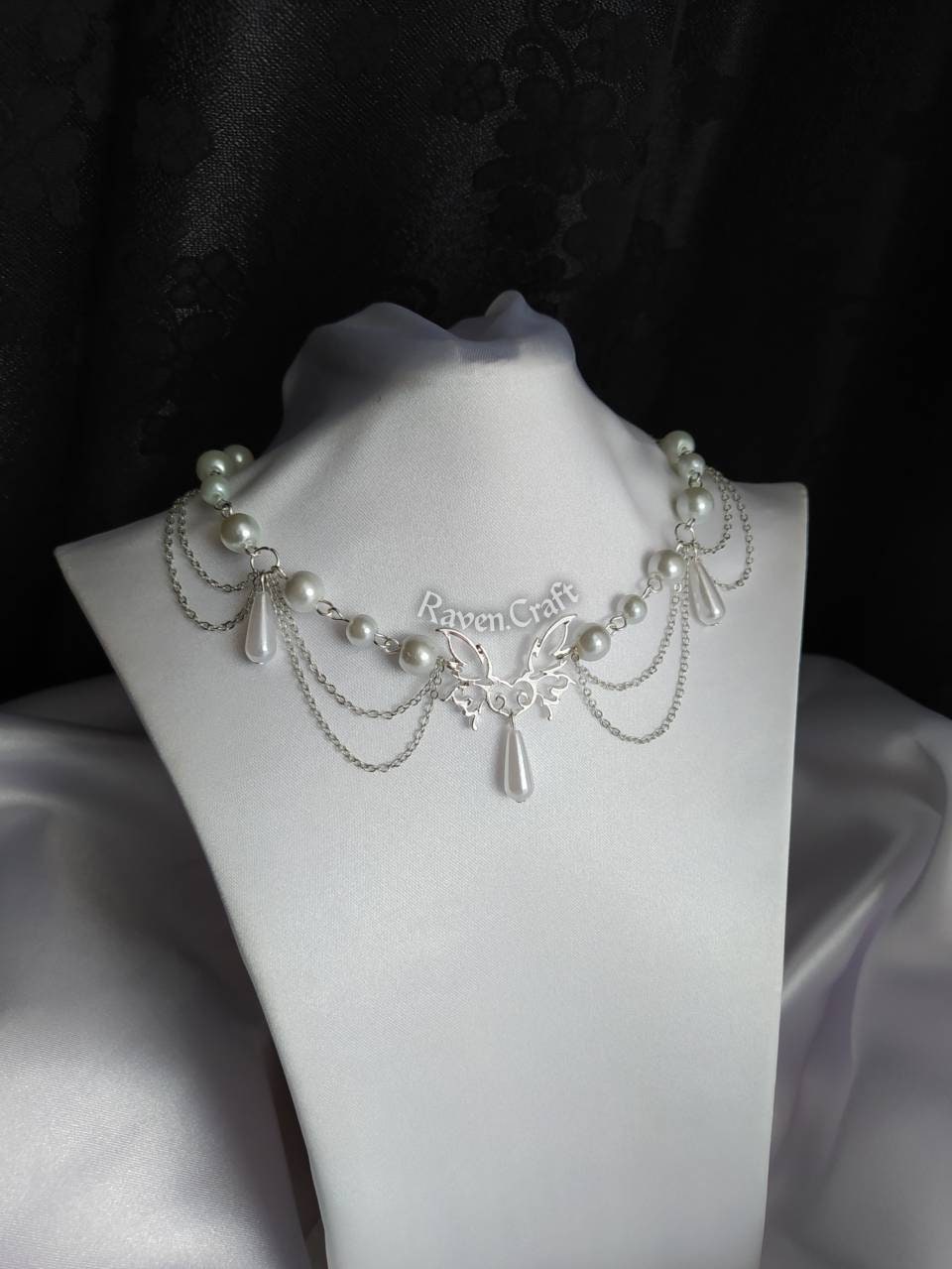 Fairycore Butterfly Choker: Pearl Beaded Necklace