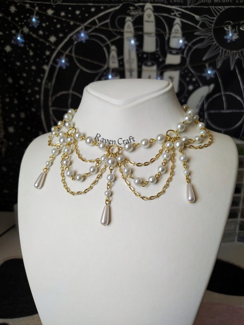 Mermaidcore Bridesmaid Choker, White wedding jewelry, Unique Bridal Jewelry