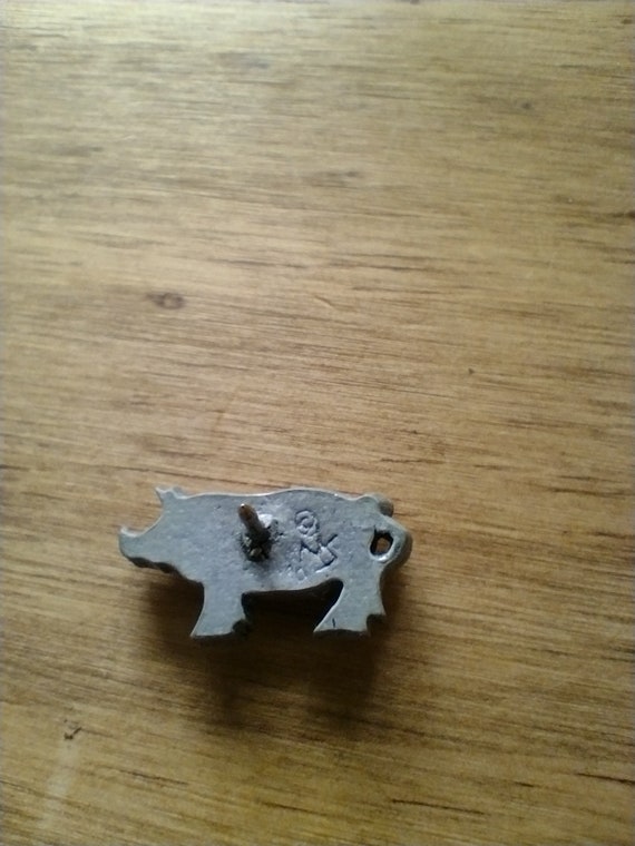 Vintage A E Williams Pewter Pig Brooch View 3