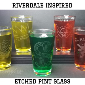 River Show Etched Pint Glass - Single Clear Glass Listing - Comics Based- Southside Gang - Pop Shop - Gifts for TV Fans