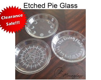 Discounted Etched Glass Pie Dish - 9in diameter - Upcycle Kitchenware