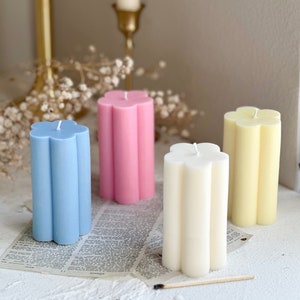 Daisy Pillar Candle, Spring Summer Pillar Candle, Daisy Candle, Home Decor, Cute Daisy Candle, Perfect Gift for Lover,  Candle Decoration