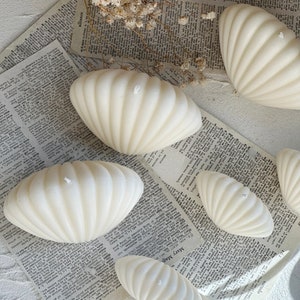 Sea Shell Candle | Undyed Soy Wax Clamshell | Coastal Beach Home Decor imagen 6