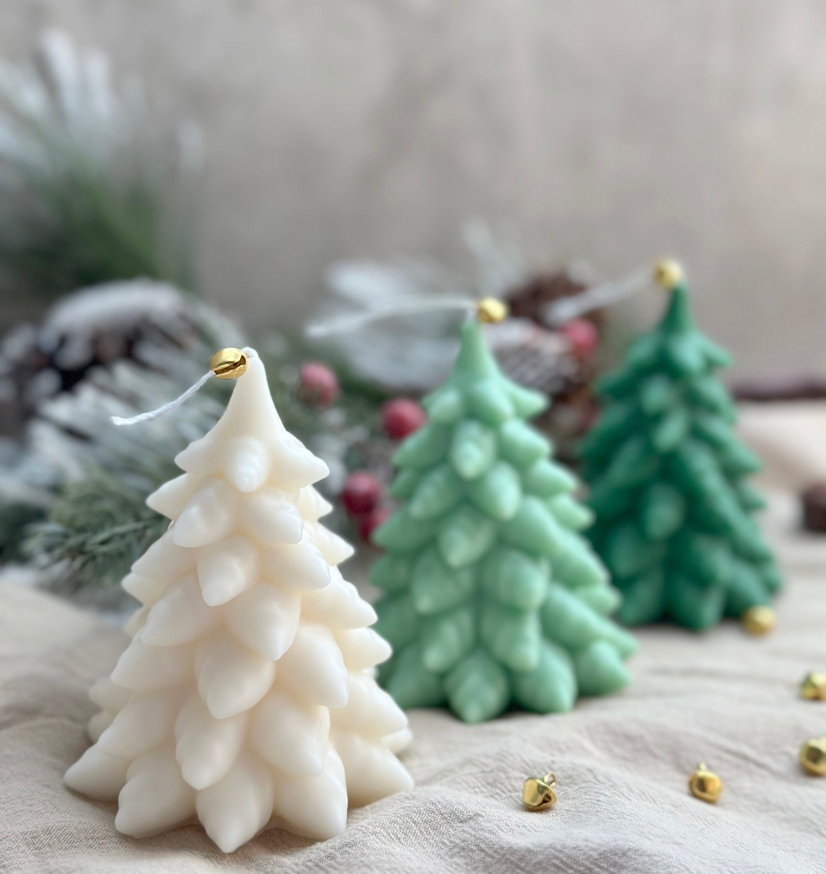 Fraser Fir Scented Christmas Tree Candle: Hand-Poured Soy Wax