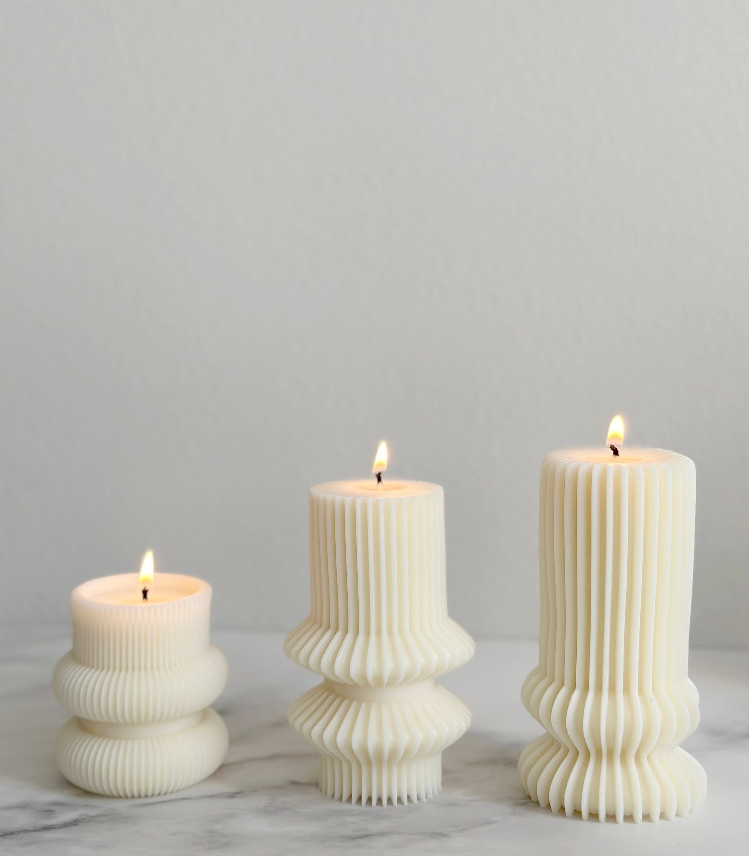 2 Pack Ribbed Pillar Soy Wax Scented Candle for Home Decoration Birthday  Valentine's Day Wedding Christmas (Ribbed Pillar Candle White)