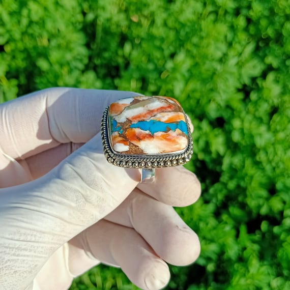 Statement oyster turquoise ring deals