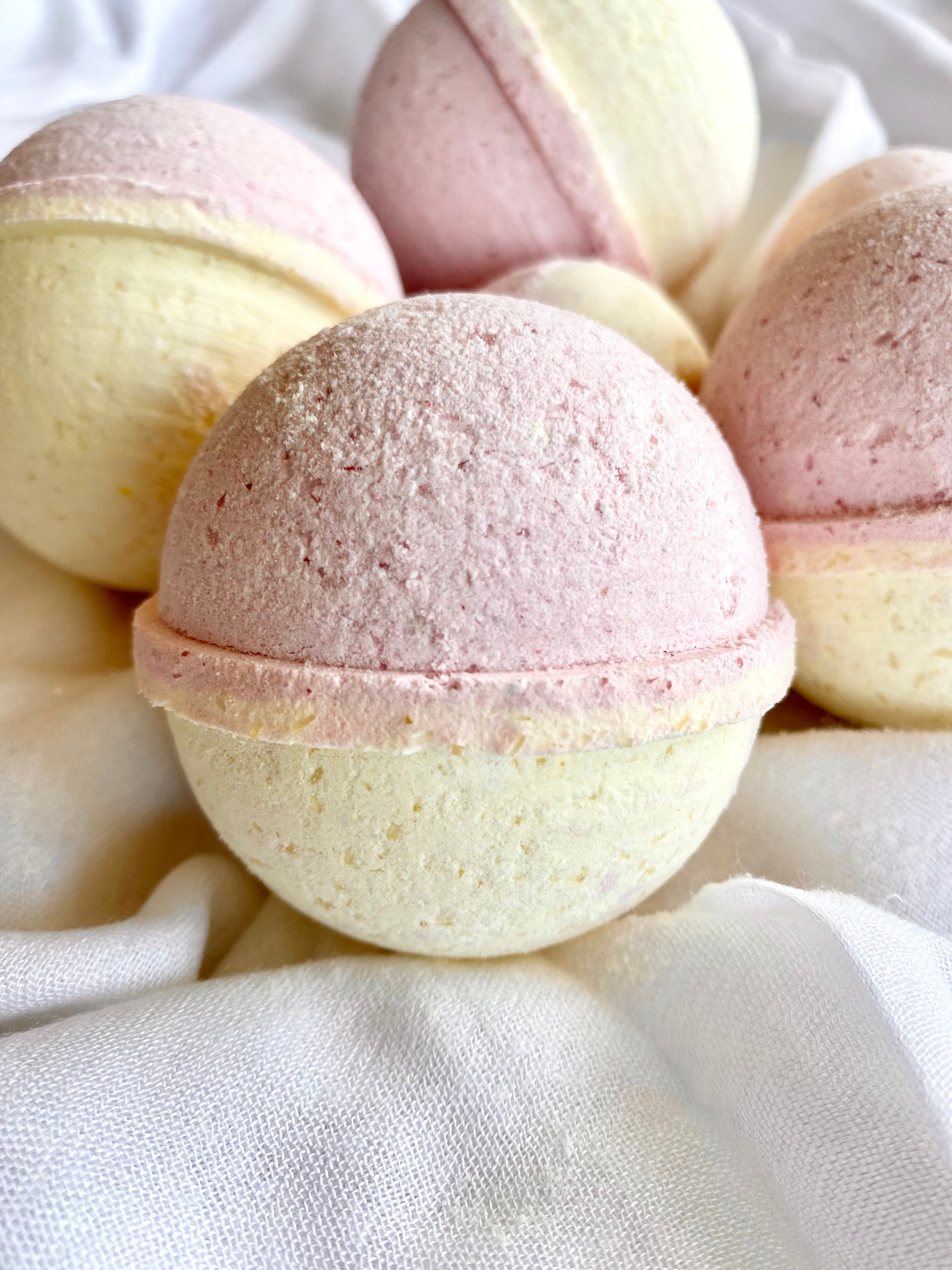 Rhubarb & Custard Bath Bomb Bath Bomb Gifts Bath Time Treat - Etsy