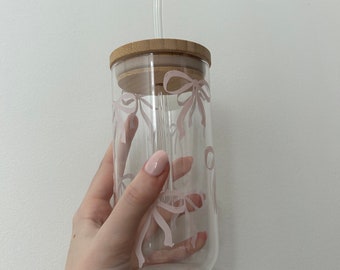 pink bow tumbler glass with glass straw and bamboo lid