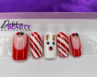 Run Rudolph Press On Nails: Unhas luxuosas para o Natal