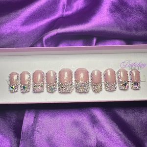 25 Carat Press On Nail Set| Bling French Tip Nails | Luxury Press on Nails | Bling Nails | Sparkly Nails | Short Nails | Swarovski Nails