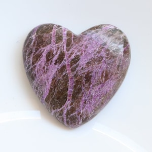 Designer Stichtite Heart Cabochon, Purple Stichtite Gemstone, Natural Stichtite Gemstone, Stichtite Crystal For Jewelry, Flatback Stone#8116