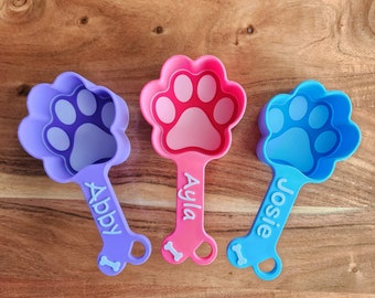 Personalized Dog Food Scoop with Accent Color, Paw Print Pet Food Measuring Cup with Name, Kibble Scoop, Custom Dog Gift Idea