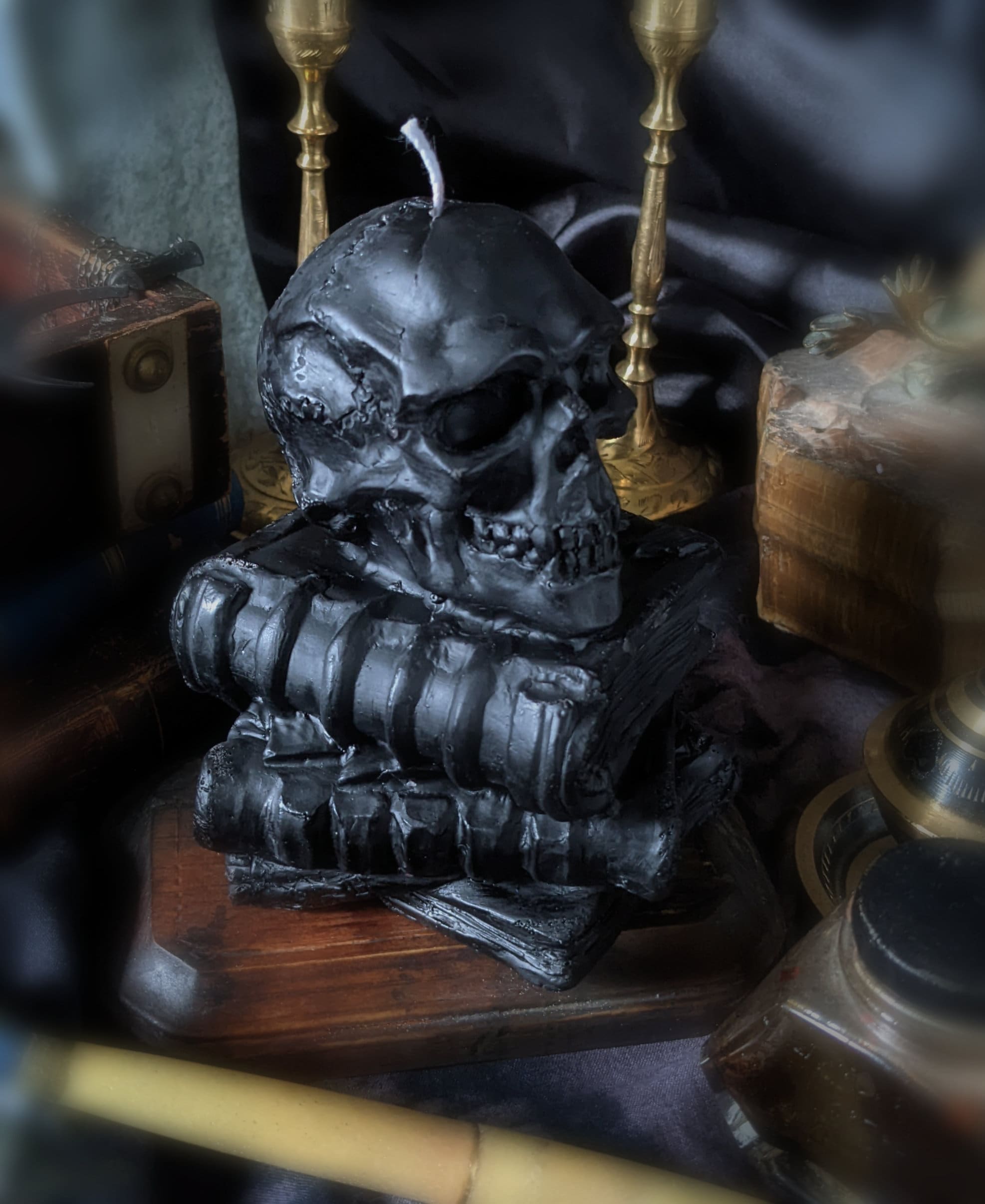 The Skull of Spirits Candle – Repose Comforts