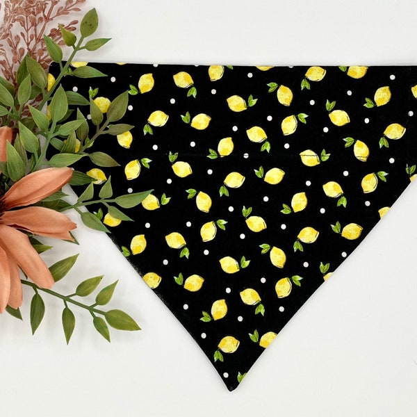 SIZE XS Lemon Dog Bandana, Polka Dots Slip on Bandana, Retro Style Over the Collar Bandana, Fruit Scarf for Dog or Cat