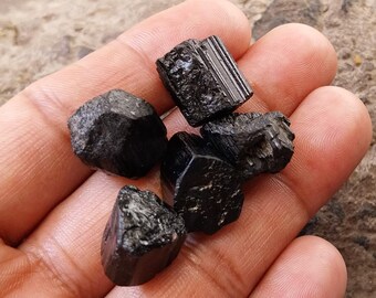 Raw Black Tourmaline Specimen: 5 Piece Lot, Untreated Gemstone (14-17 MM)