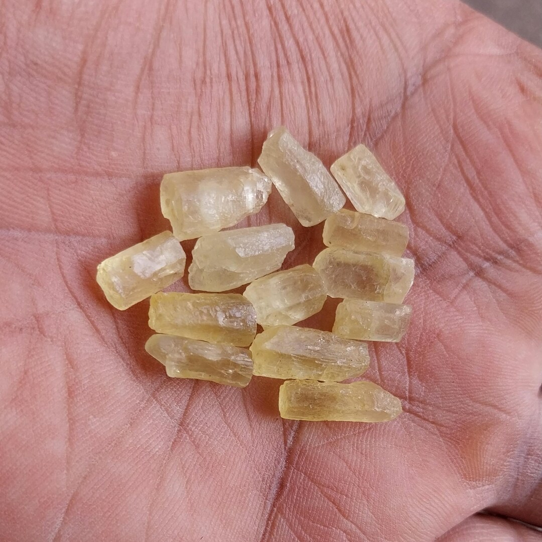 Raw Yellow Beryl Aquamarine Rough: 13 Pcs Natural Gemstone, 9-14.5mm - Etsy