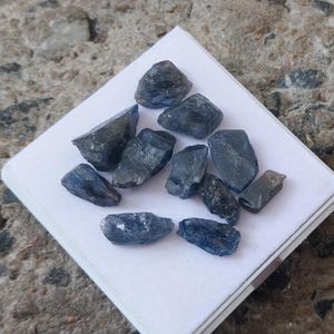 Raw Blue Sapphire Rough Gemstones - 11 Piece Lot 13-19 MM, 91 Carat Total