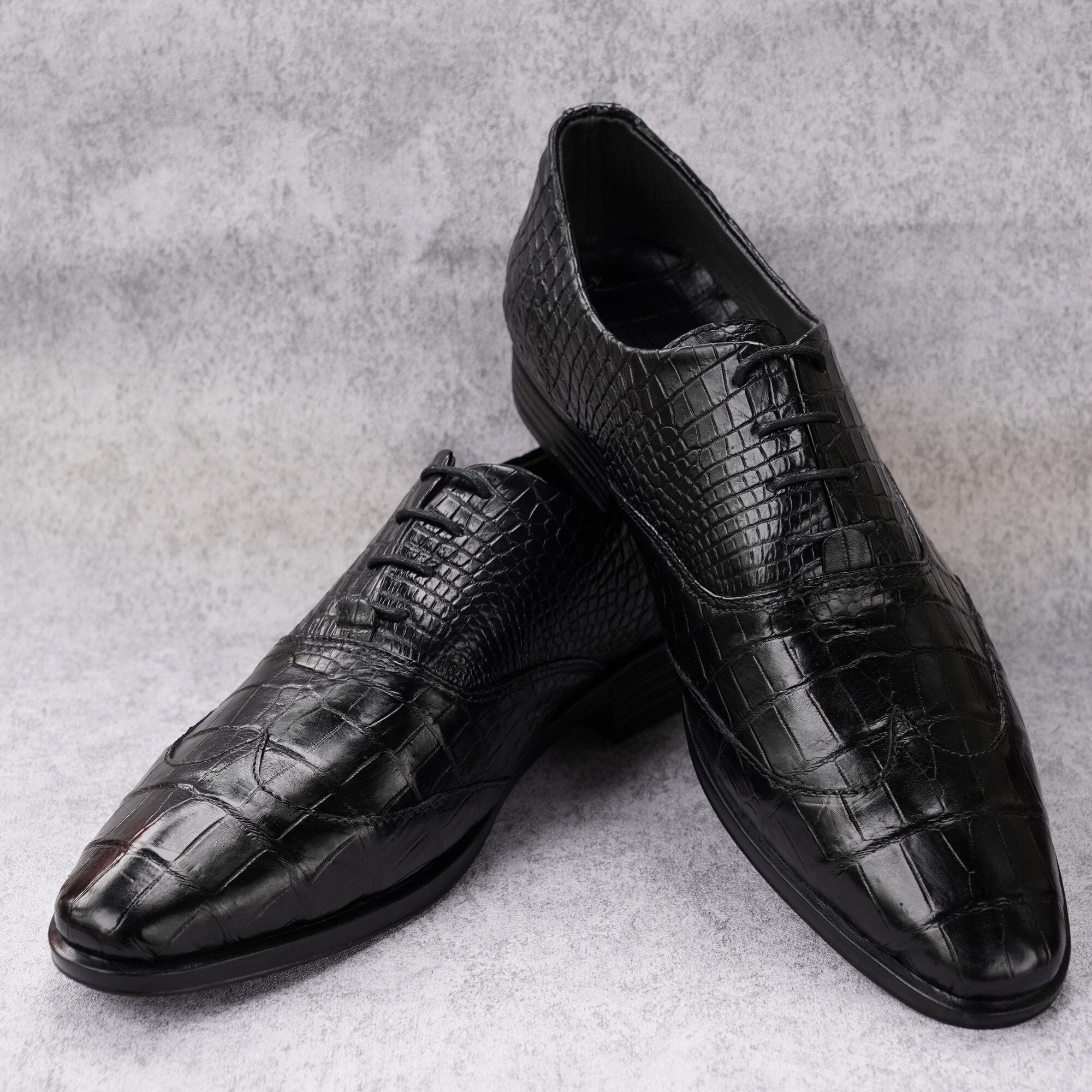 Classic Alligator Leather Wholecut Dress Shoes Comfortable Formal Business  Shoes