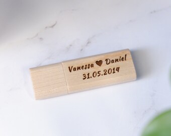 Personalized wooden USB stick 8 GB ideal as a gift for photos and videos