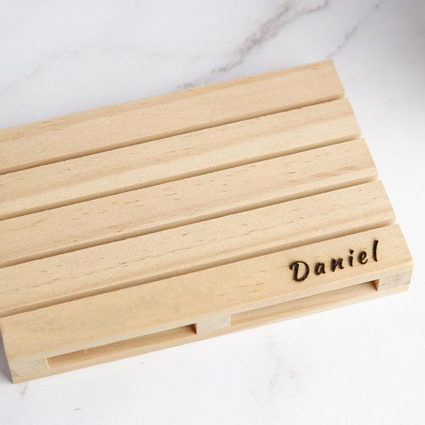 Mini Europalette Untersetzer aus Holz mit personalisierter Laser Gravur