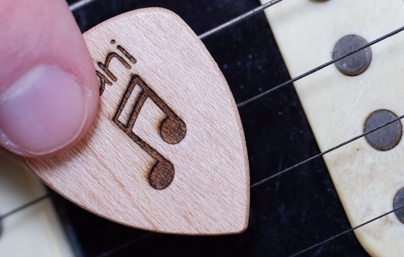 Wooden guitar pick plectrum with personalized laser engraving image 3