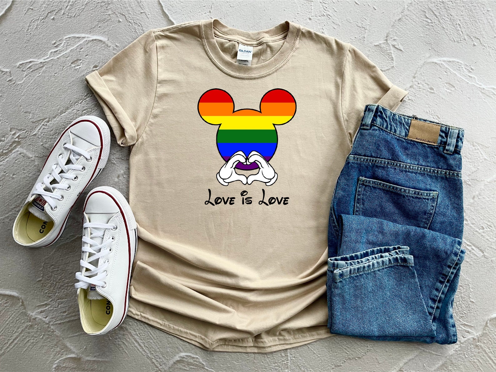 Love Disney women's Disney shirt mickey love shirt Etsy