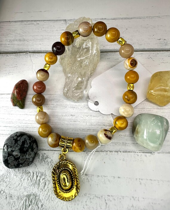 Mookaite 8MM Gemstone Beaded Bracelet with Gold Hat Charm