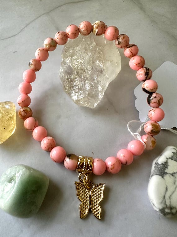 Pink Shell Turquoise Gemstone Beaded Bracelet with Gold Butterfly Charm