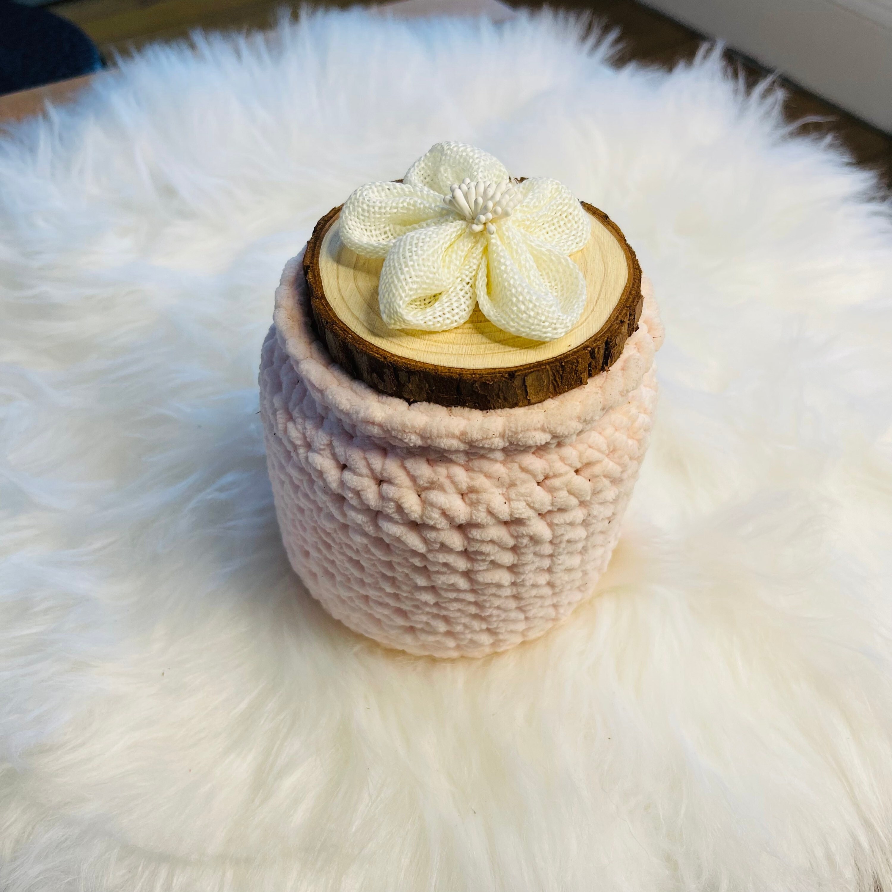 Bougie Végétale Formât Xl Pot Au Crochet Fait Main Parfum Monoï