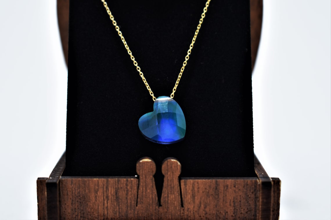 Mood stone necklace Outlet