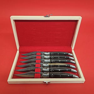 Set of 6 French Laguiole handle steak knives
