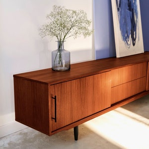 Veneer Oak Long Tv Cabinet with sliding door sideboard in modern mid-century style for living room or bedroom Livlo T-S01